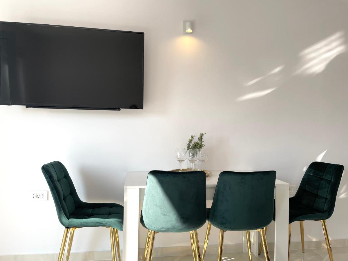 Apartment Vila ** スティニサ エクステリア 写真