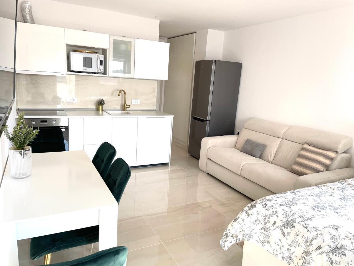 Apartment Vila ** スティニサ エクステリア 写真