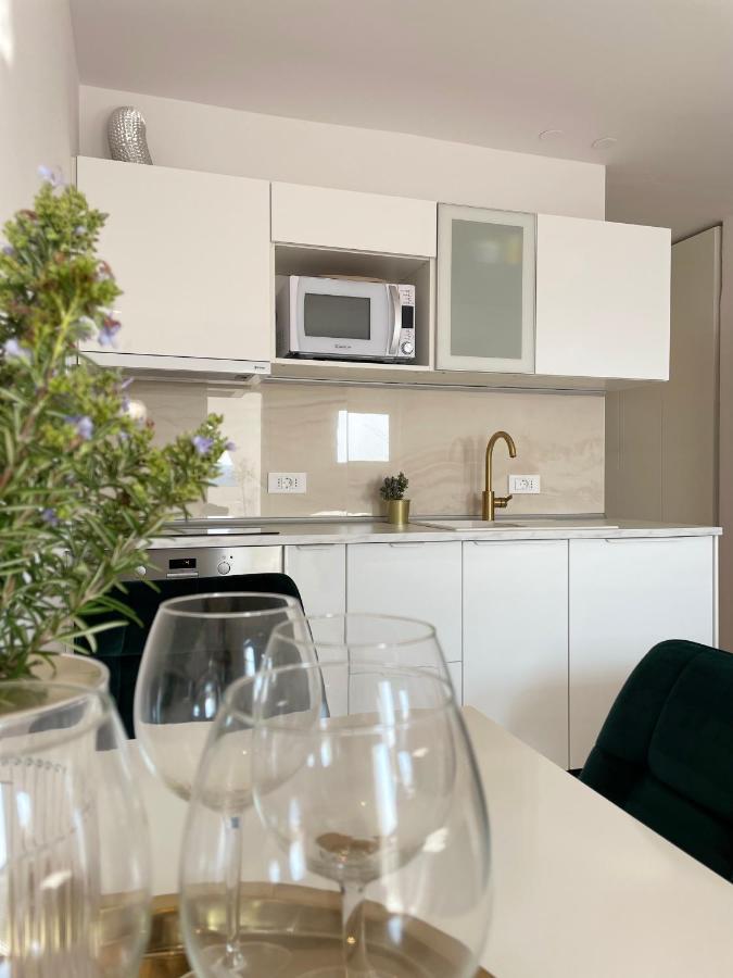 Apartment Vila ** スティニサ エクステリア 写真